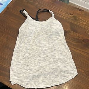 Lulu lemon top size 4